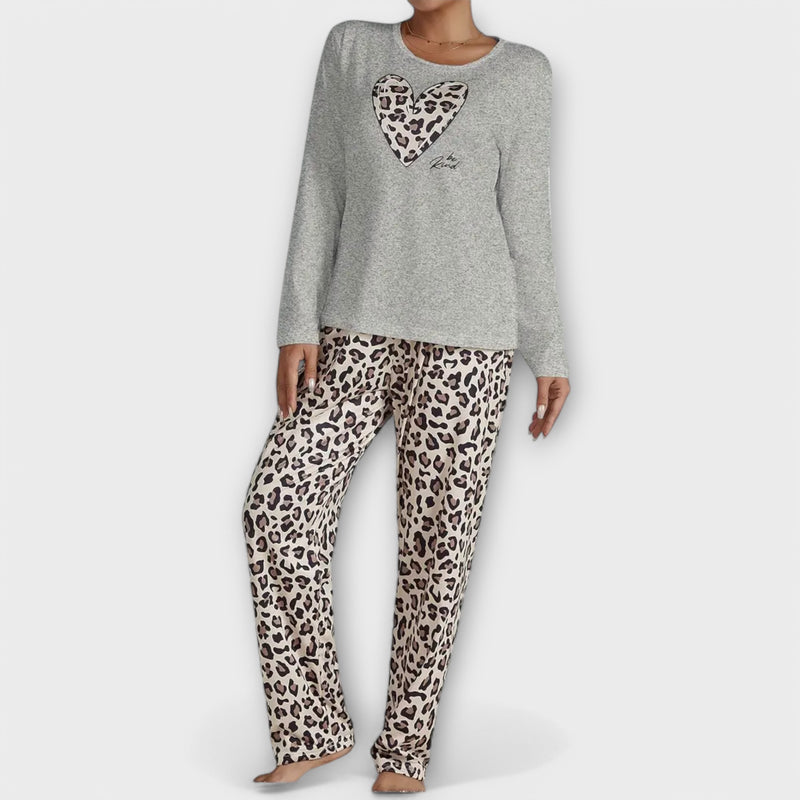 Kusset Leopard Pyjamassæt med Hjerte-Detalje