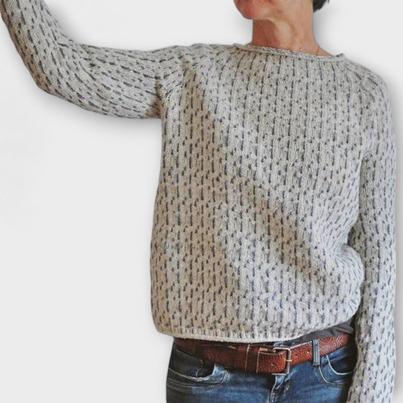 Amalie-  Elegant Strikket Pullover