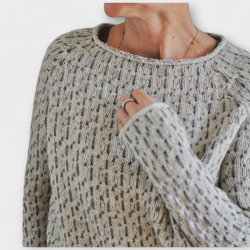 Amalie-  Elegant Strikket Pullover